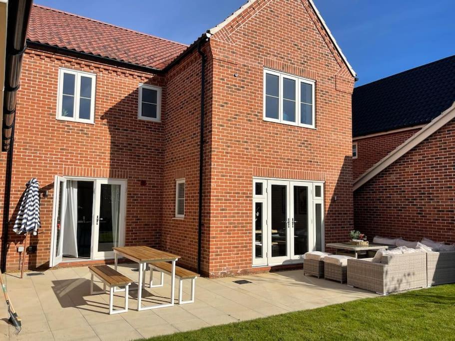 Stunning! Beautiful Contemporary Property In Holt, Norfolk Holt  Exterior foto